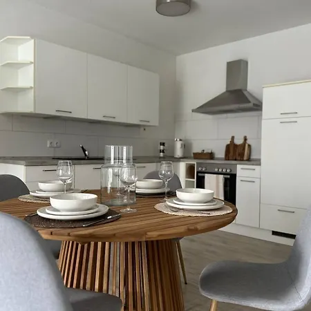 Garten-wohnung Am Hafen Von Whv * Wilhelmshaven