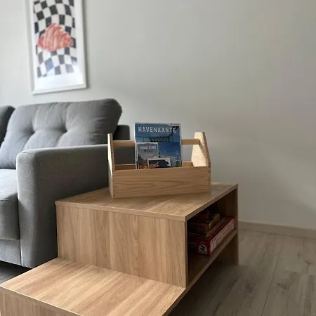Apartment Garten-wohnung Am Hafen Von Whv Wilhelmshaven