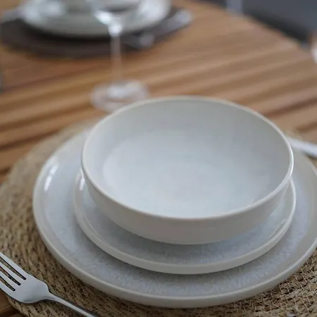 Διαμέρισμα Garden Flat At The Harbour In Whv